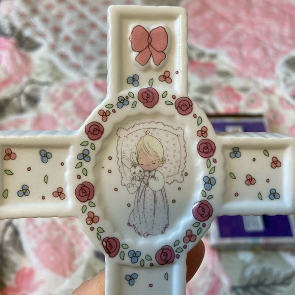 NWT 1991 Precious Moments Velvet Christening Cross - Picture 9 of 10